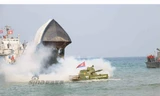 Mục kích tàu đổ bộ kỳ lạ của Triều Tiên
