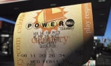 Vé xổ số của Powerball. Ảnh: Reuters.