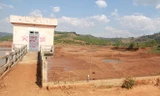 Công trình thủy lợi Đắk Ngo xuống cấp trầm trọng và bị bỏ hoang 6 năm qua.