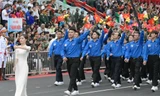 Đoàn viên thanh niên diễu hành kỷ niệm 70 năm Chiến thắng Điện Biên Phủ