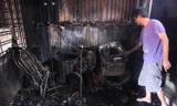 Tivi, máy giặt nóng chảy sau vụ cháy xưởng Cty Bóng đèn Rạng Đông
