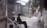 Công an lập chốt cách ly nhà bác sĩ trở về từ Quảng Ninh