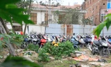 'Đột nhập' bãi gửi xe tự phát quanh bến Mỹ Đình