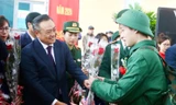Chủ tịch Hà Nội Trần Sỹ Thanh tiễn tân binh lên đường nhập ngũ