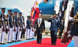 Nghi thức đón Thủ tướng Nguyễn Tấn Dũng tại sân bay quân sự Villamor, Thủ đô Manila.