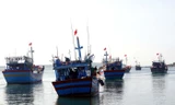 Chiều ngày 10/5/2014, đội tàu của ngư dân Núi Thành đồng loạt xuất quân bám biển, gìn giữ chủ quyền Hoàng Sa Ảnh: Nguyễn Thành