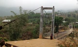 Nạn nhân sống sót kể lại vụ sập cầu treo kinh hoàng