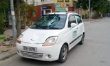 Đang đi bộ bị taxi đâm văng 10m
