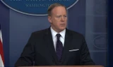 Thư ký Báo chí Nhà Trắng Sean Spicer tại buổi họp báo vào ngày 10/4. Ảnh: AP