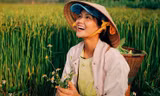 Giãn cách xã hội dài ngày, sao Việt rủ nhau về quê làm "nông dân" như thật