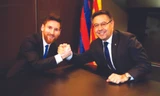 Messi được đề nghị giảm lương sau khi đồng ý ở lại Barca 