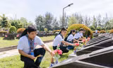 Tuổi trẻ Việt Nam tri ân các Anh hùng liệt sĩ tại Nghĩa trang liệt sĩ Rừng Sác - Cần Giờ