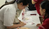 Sinh viên tình nguyện 'tiếp lửa' cho sĩ tử dự thi Đánh giá năng lực đợt 2