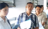 Thí sinh U50 dự thi tốt nghiệp THPT: ‘Tôi muốn tiếp tục việc học để làm gương cho các con’