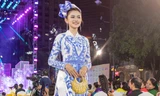Nhiều sinh viên tại TP. HCM được mời tham gia trình diễn áo dài tại Phố đi bộ Nguyễn Huệ 