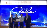 Hai sinh viên nhận giải thưởng 'Bài báo xuất sắc' tại Hội nghị quốc tế về CNTT và Truyền thông