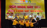 Nhịp điệu lan tỏa yêu thương trong đêm nhạc gây quỹ tình nguyện sinh viên