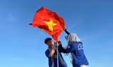 Bạn trẻ TP. HCM ‘Viết tiếp câu chuyện hòa bình’ trên đảo Phú Quý