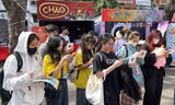 Cuối tuần, bạn trẻ Sài Gòn ‘săn’ tour du lịch giá rẻ