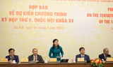 Phó Chủ nhiệm Ủy ban Pháp luật và Tư pháp Nguyễn Phương Thủy (đứng). Ảnh: Như Ý