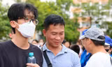 Phụ huynh, nhà trường mới chỉ quan tâm định hướng thi lớp 10, tuyển sinh ĐH cho học sinh, chưa thực sự hướng nghiệp sớm. Ảnh: NHƯ Ý