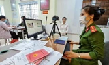 Công dân thực hiện thủ tục làm CCCD có thể mở tài khoản định danh điện tử