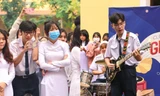 Teen THPT Minh Khai mỗi ngày đến trường: Như đóng "High School Musical", chill nhạc cả năm!