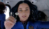 Đối mặt với những chỉ trích, Katy Perry hối hận vì bay ra ngoài không gian?
