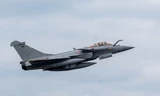 Pháp mua thêm nhiều máy bay chiến đấu Rafale