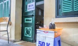 Sau lệnh đóng, cửa hàng ăn, cà phê chuyển hướng bán mang về