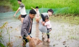 Hành trình "Bố Ơi! Mình Đi Đâu Thế?" tập 6 vất vả, con gái Neko Lê nức nở đòi về