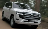 Đại lý hét chênh 400 triệu cho suất mua Toyota Land Cruiser mới