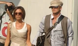 Victoria Beckham bán giày, quần áo giúp Philippines
