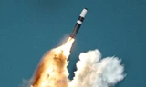 Xem tàu ngầm hạt nhân Anh phóng tên lửa liên lục địa Trident II
