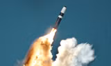 Xem tàu ngầm hạt nhân Anh phóng tên lửa liên lục địa Trident II