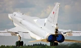 Lộ thời điểm Nga trình làng siêu oanh tạc cơ Tu-22M3M