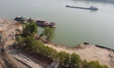 Chủ tịch Hà Nội yêu cầu xử lý nghiêm 3 bãi cát không phép ‘tung hoành’ dọc sông Đuống