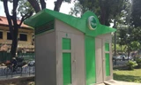 Nhà vệ sinh công cộng xây xong rồi... khóa cửa