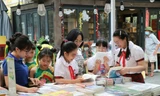 Mang tình yêu sách đến với người dân Thủ đô