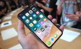 Dính nhiều lỗi, giá iPhone X “đảo chiều” chóng mặt
