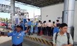 Phóng viên bị ngăn cản tác nghiệp tại BOT Cai Lậy