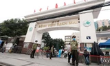 Hơn 200 nhân viên xin chuyển khỏi Bệnh viện Bạch Mai, vì sao? 