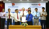 Đại diện T.Ư Đoàn và Vietlott ký kết biên bản hợp tác giai đoạn 2017-2022