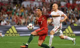 Ronaldo nói gì sau khi 'quay xổ số' với Ba Lan?