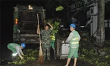 Trắng đêm khắc phục sự cố mưa dông ở Hà Nội