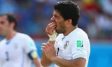 Luis Suarez vô đối về hành vi... điên rồ.