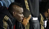 Balotelli đã chịu nhận con.