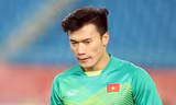 Thủ môn Bùi Tiến Dũng bị thầy 'bắt lỗi' ở giải U23 châu Á
