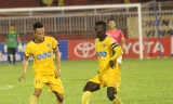 Thanh Hoá giành chiến thắng đầy tranh cãi trước Long An ở vòng 23 