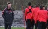 Van Gaal không ganh tị với khu đào tạo mới của Man City.